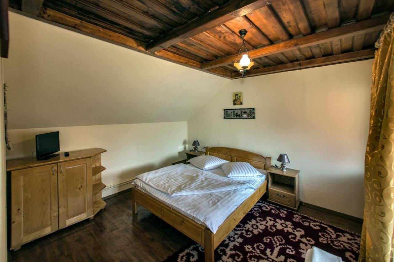 Pensiunea Cretuca Botiza Ruang foto