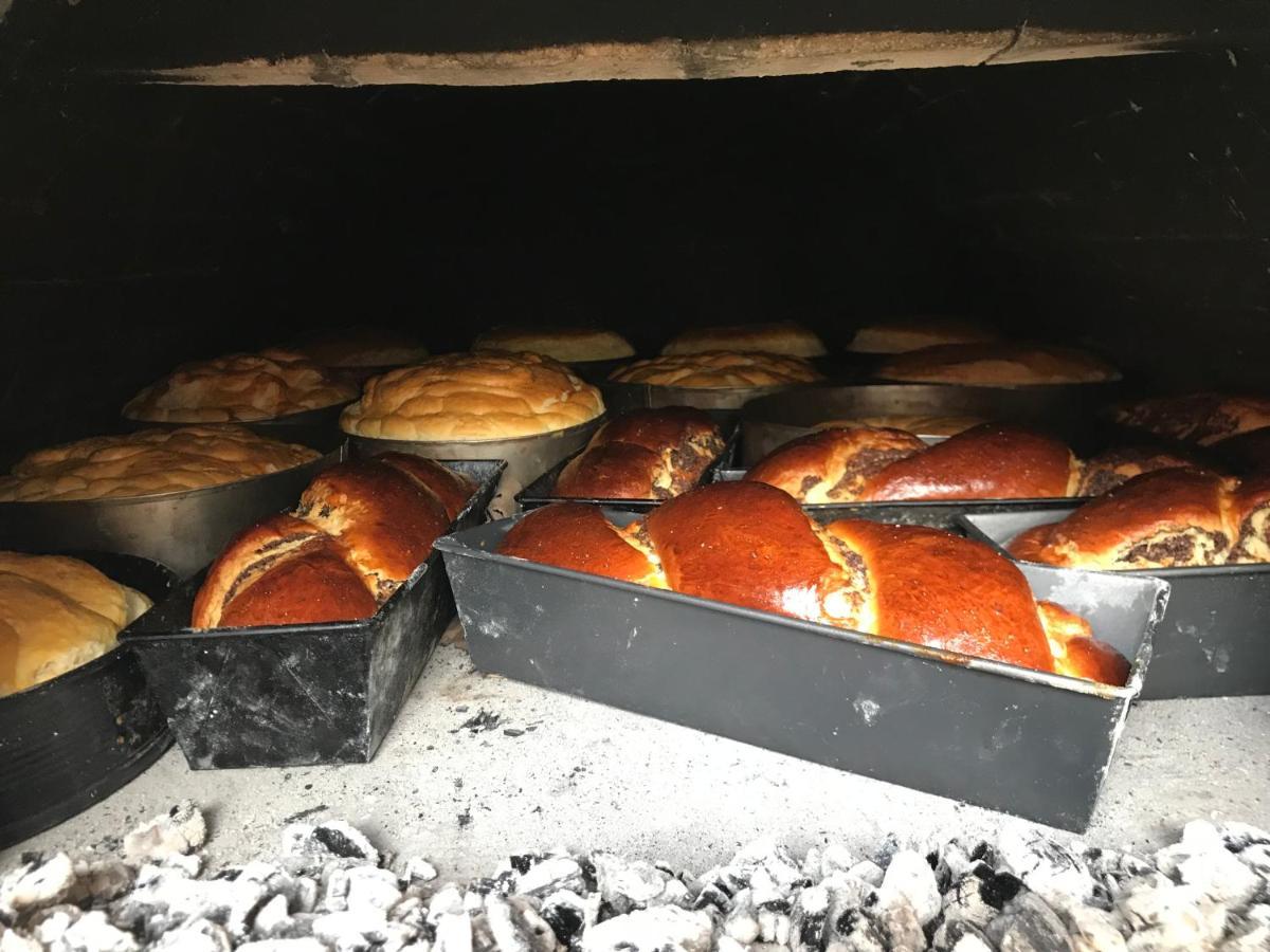 Pensiunea Cretuca Botiza Bagian luar foto